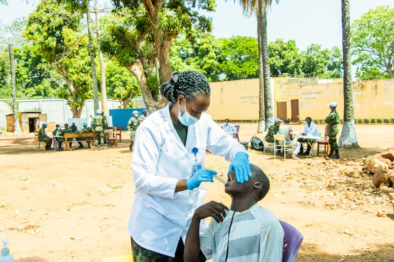 Rwandan peacekeepers provide free medical services to prisoners at CAR’s Bria Prison