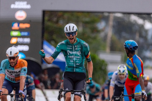 Jermaine Zemke powers to Stage 5 victory in thrilling Tour du Rwanda sprint
