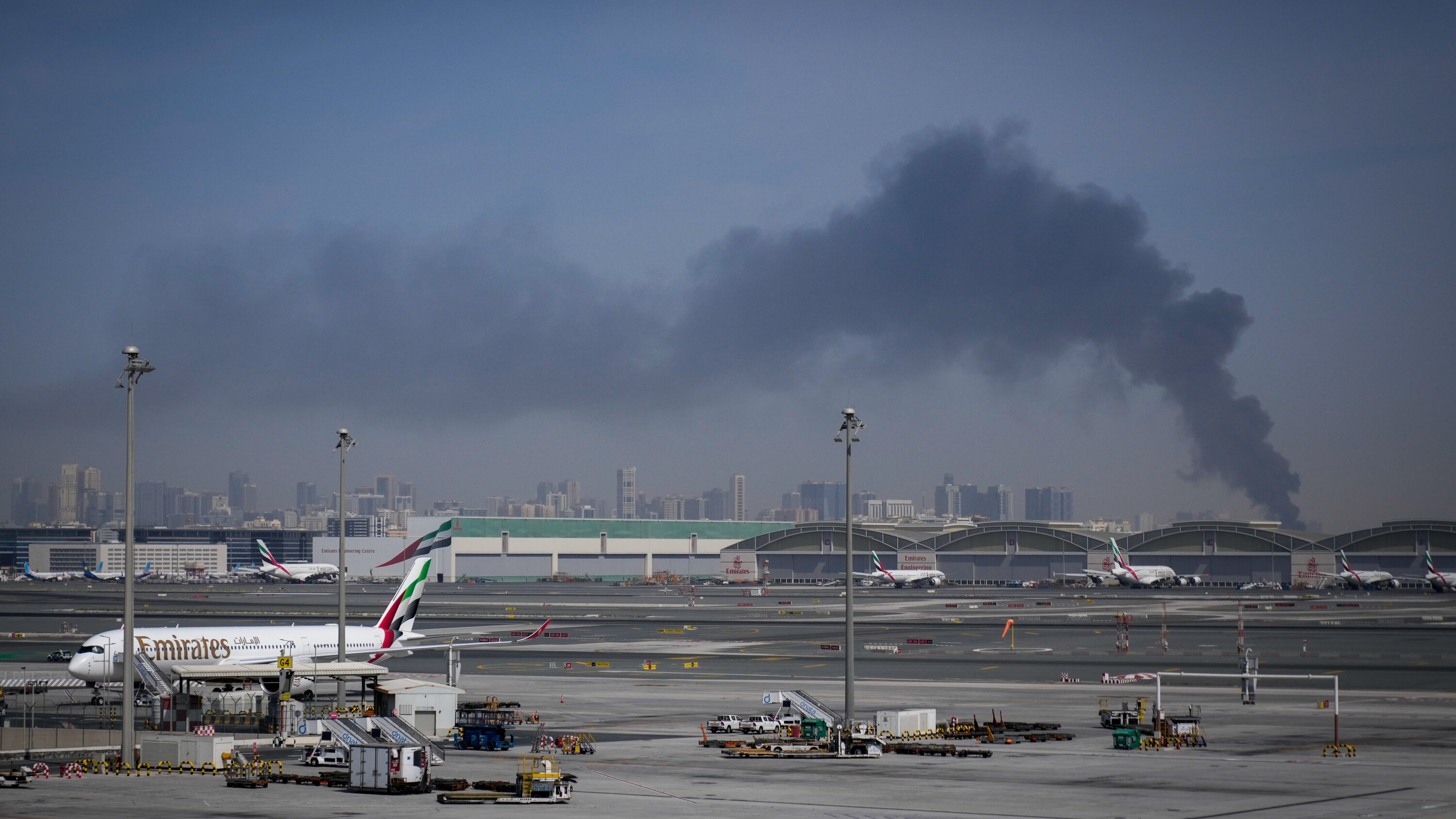 UAE airlines bar Iranian nationals from entry, transit as tensions rise