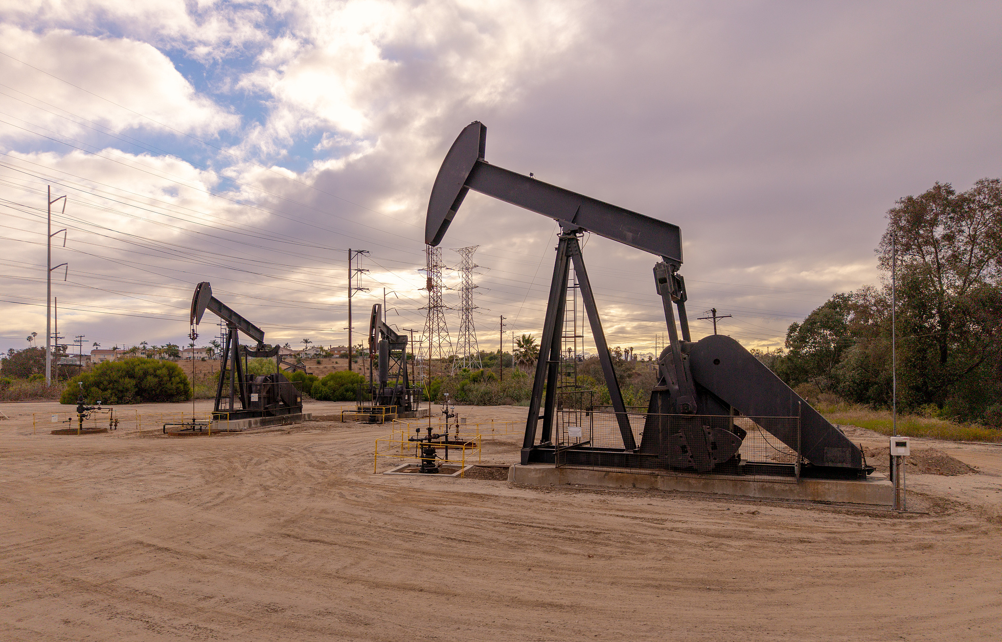 Fossil fuels principal driver of climate crisis: UN chief