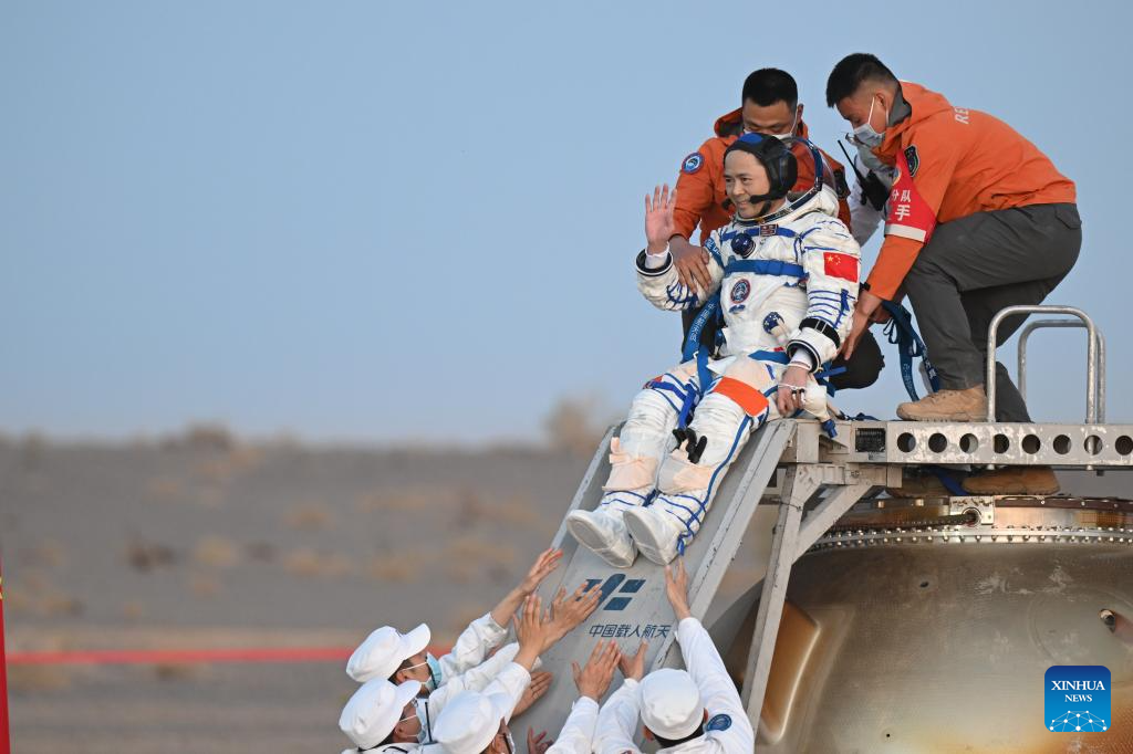 Shenzhou-21 astronauts return to Earth after record 210-day mission