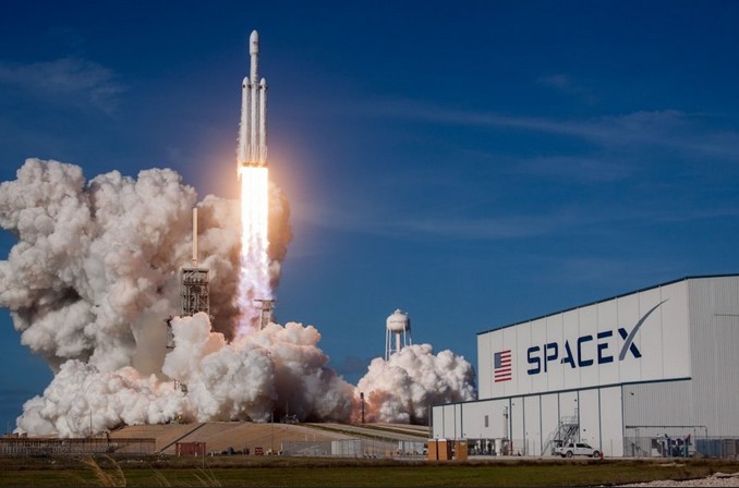 SpaceX to debut on Nasdaq at 1.77 trln USD valuation