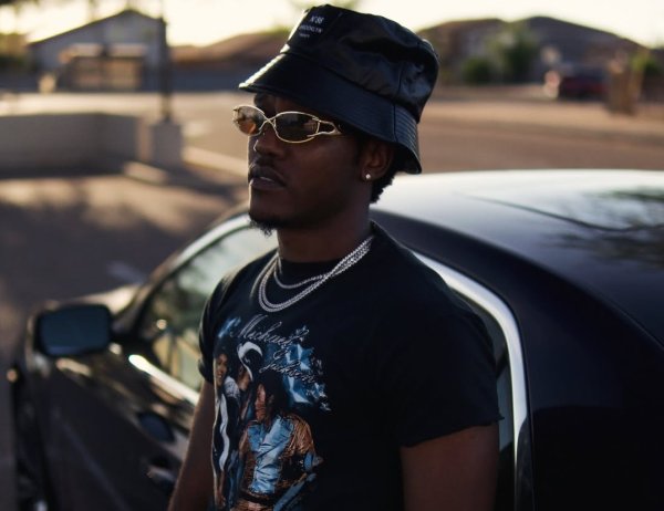 Element EleéeH selected for Apple Music’s ‘Up Next Africa’ program