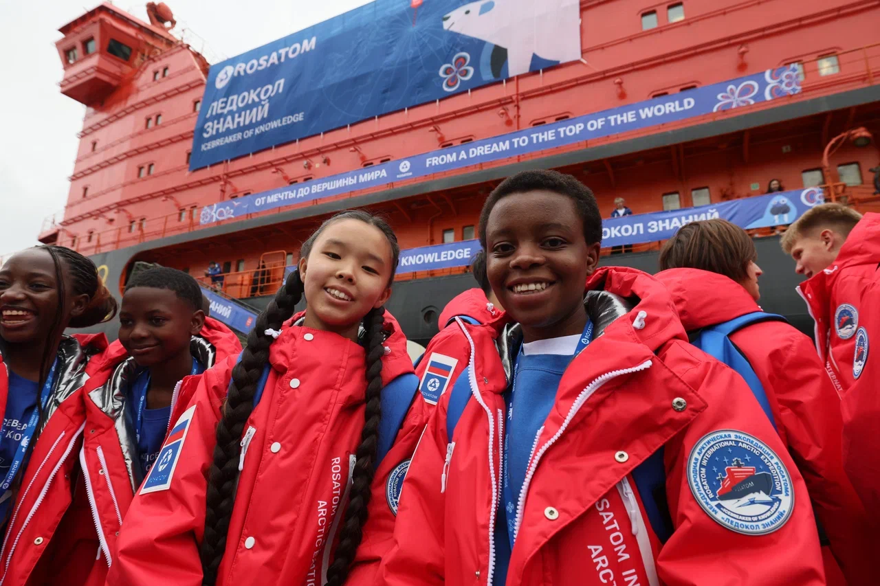 Rwandan student Louise Izere )first right) represented the country during a historic educational journey to the North Pole.