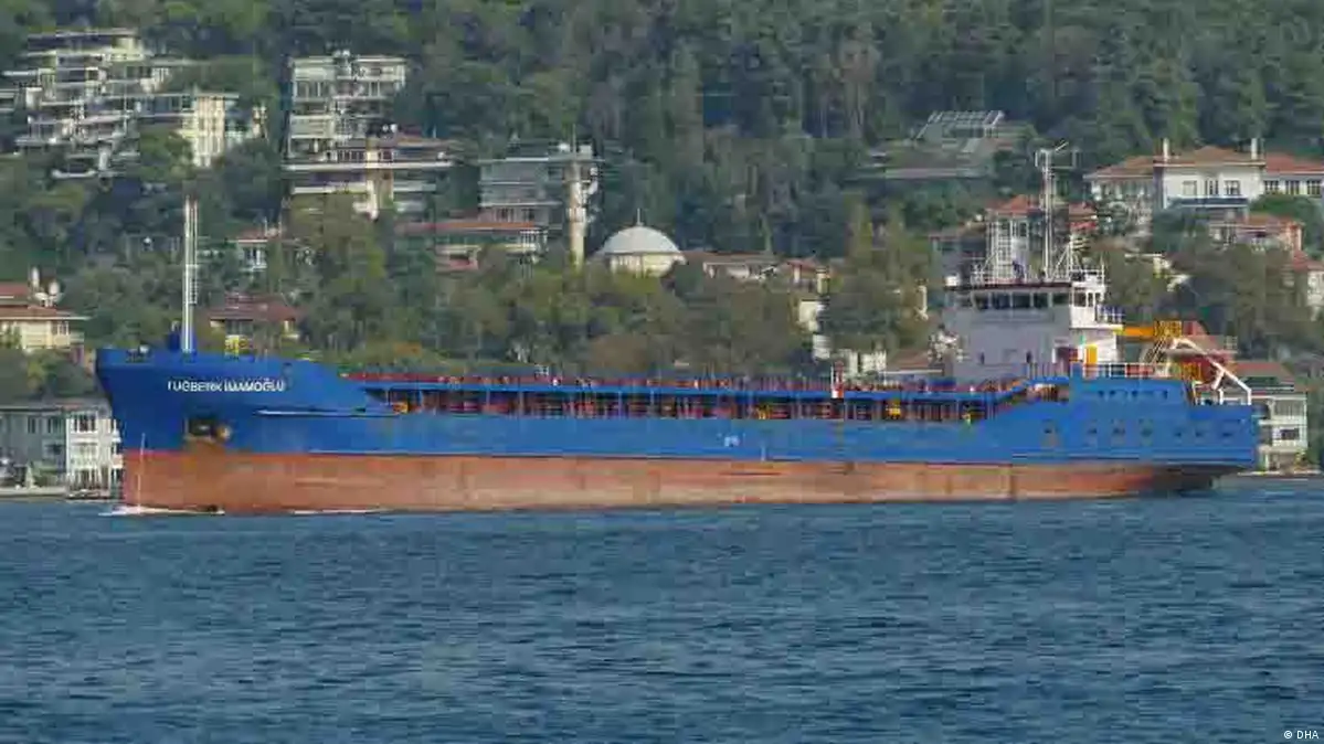 10 crew members missing after 2 commercial ships collide off Istanbul