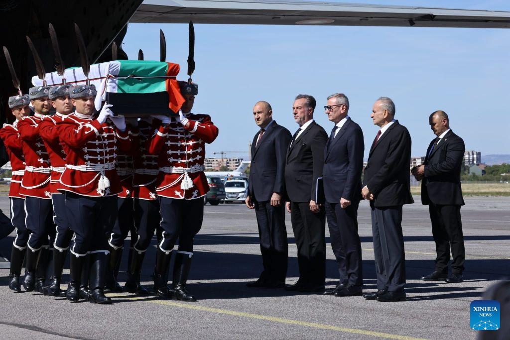 Greece, Bulgaria sign protocol for return of cultural artefacts