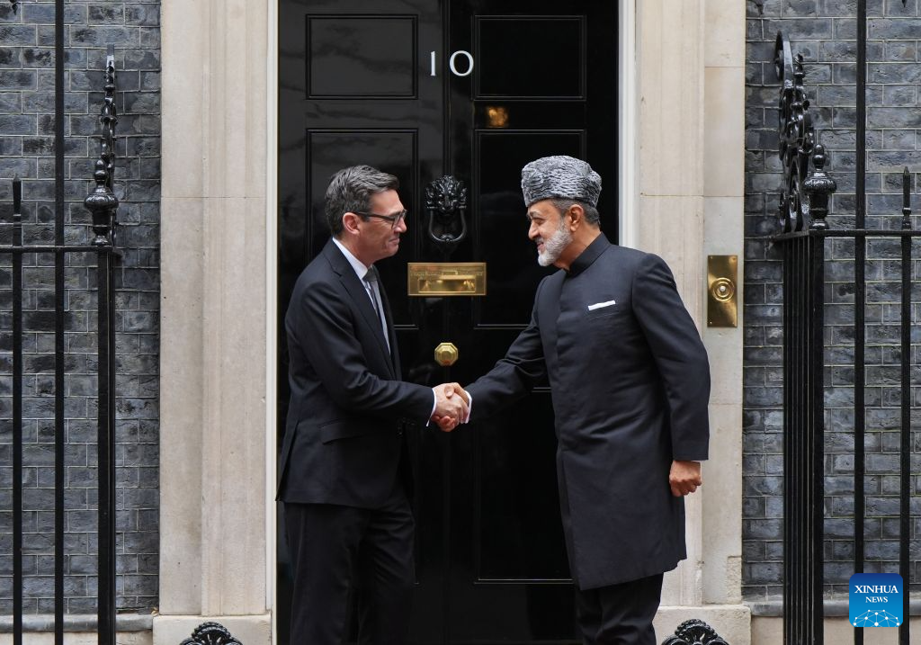 Britain, Oman agree on need to open Strait of Hormuz