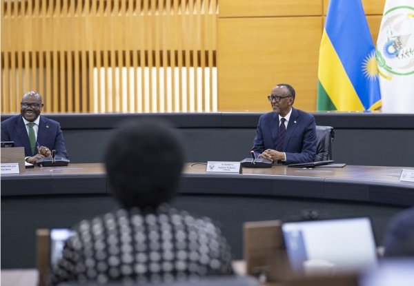 Le Conseil des ministres adopte de nouvelles mesures fiscales et renforce la gouvernance locale