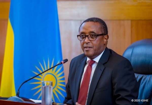 Le ministre Biruta dénonce un « manque d’équilibre » des États-Unis dans l’application des Accords de Washington
