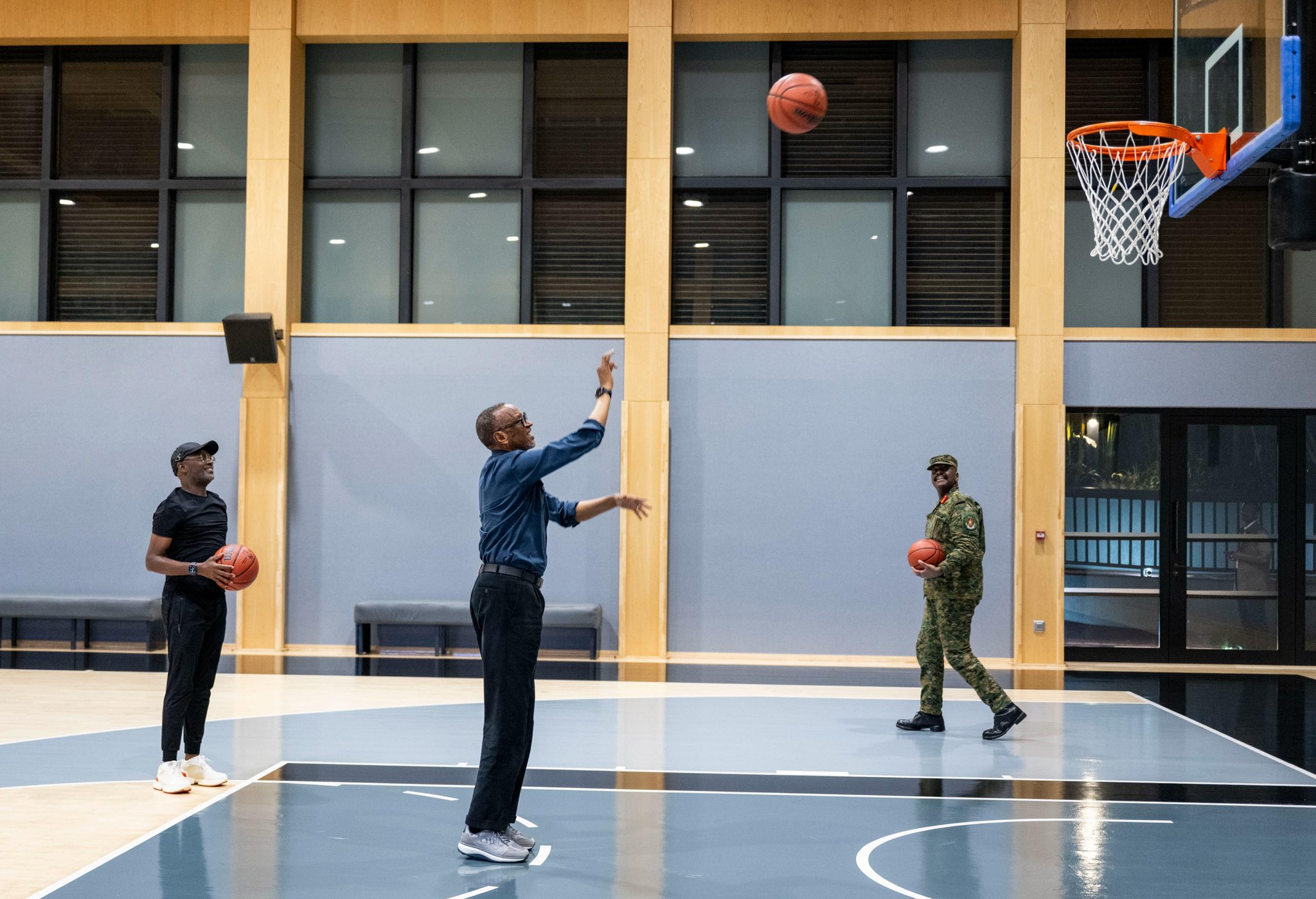 Le général Muhoozi : « Les relations entre l’Ouganda et le Rwanda sont plus fortes que jamais »