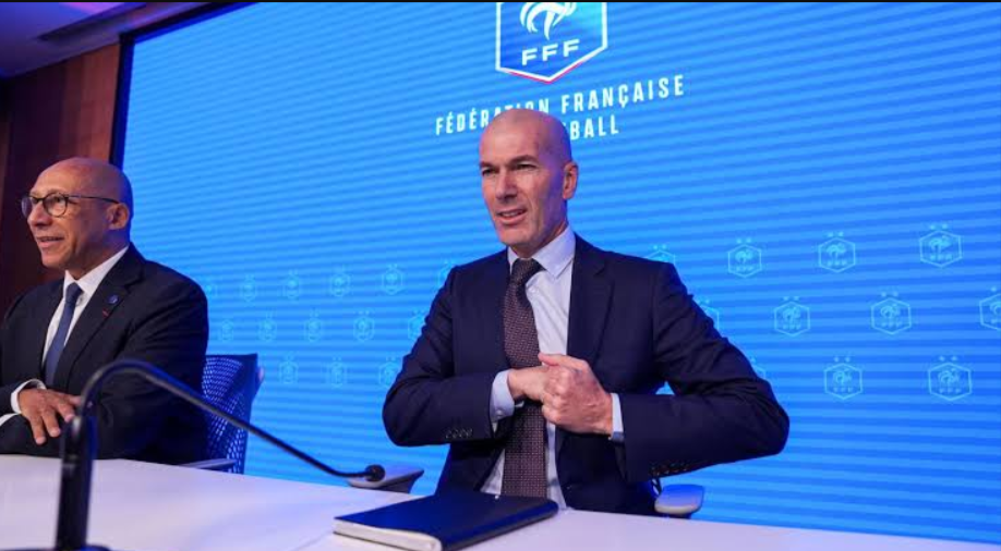 Zinedine Zidane nommé sélectionneur de l’équipe de France