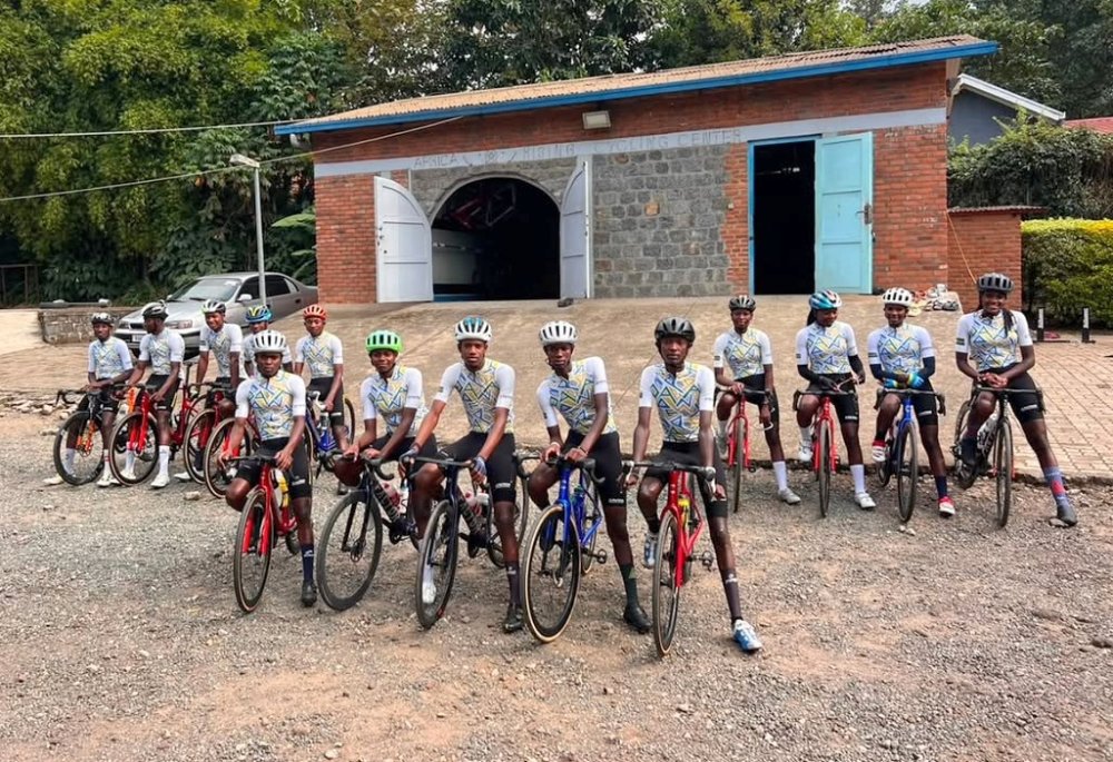 19 cyclistes rwandais se préparent pour les Championnats du monde 2026