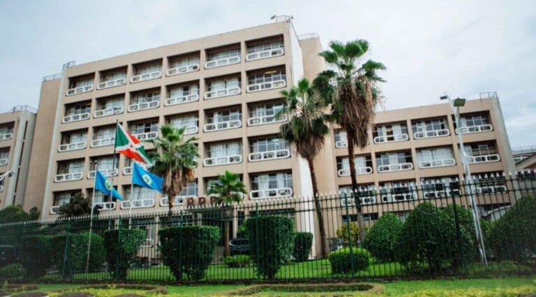 Burundi : les zones d’ombre entourant 814 957 transférés vers une banque en Pologne