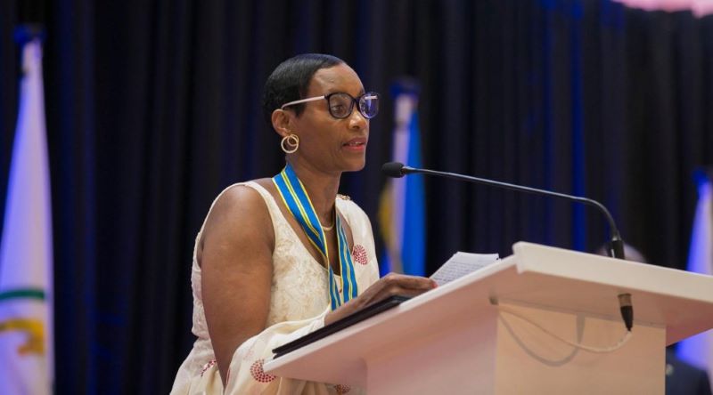 Le Président Kagame rend hommage à Dafroza Mukarumongi Gauthier pour son engagement en faveur de la justice