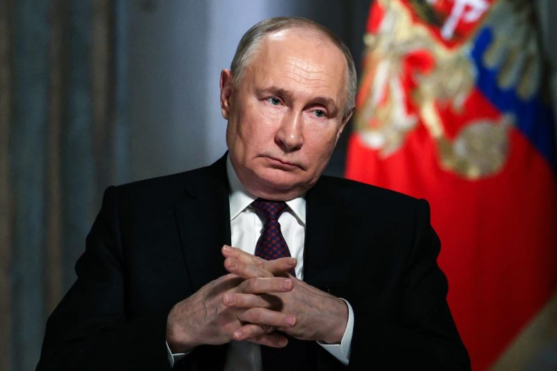 L’Occident érige un nouveau “rideau de fer” dans les relations internationales (Poutine)