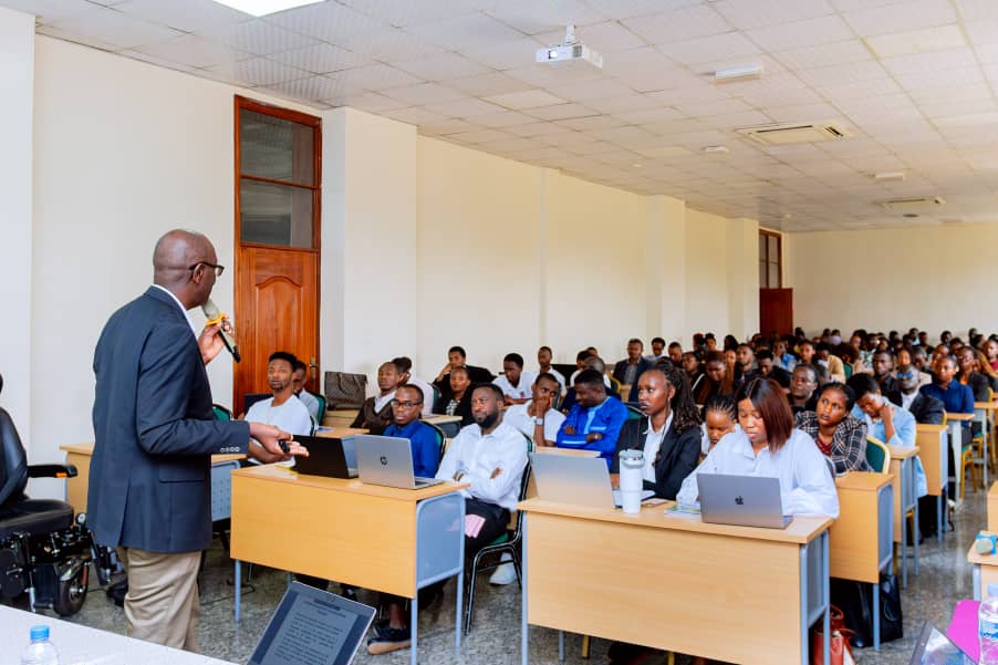 Loni yahuguye abanyeshuri ba ILPD ku butabera bujyana n’ubumuntu