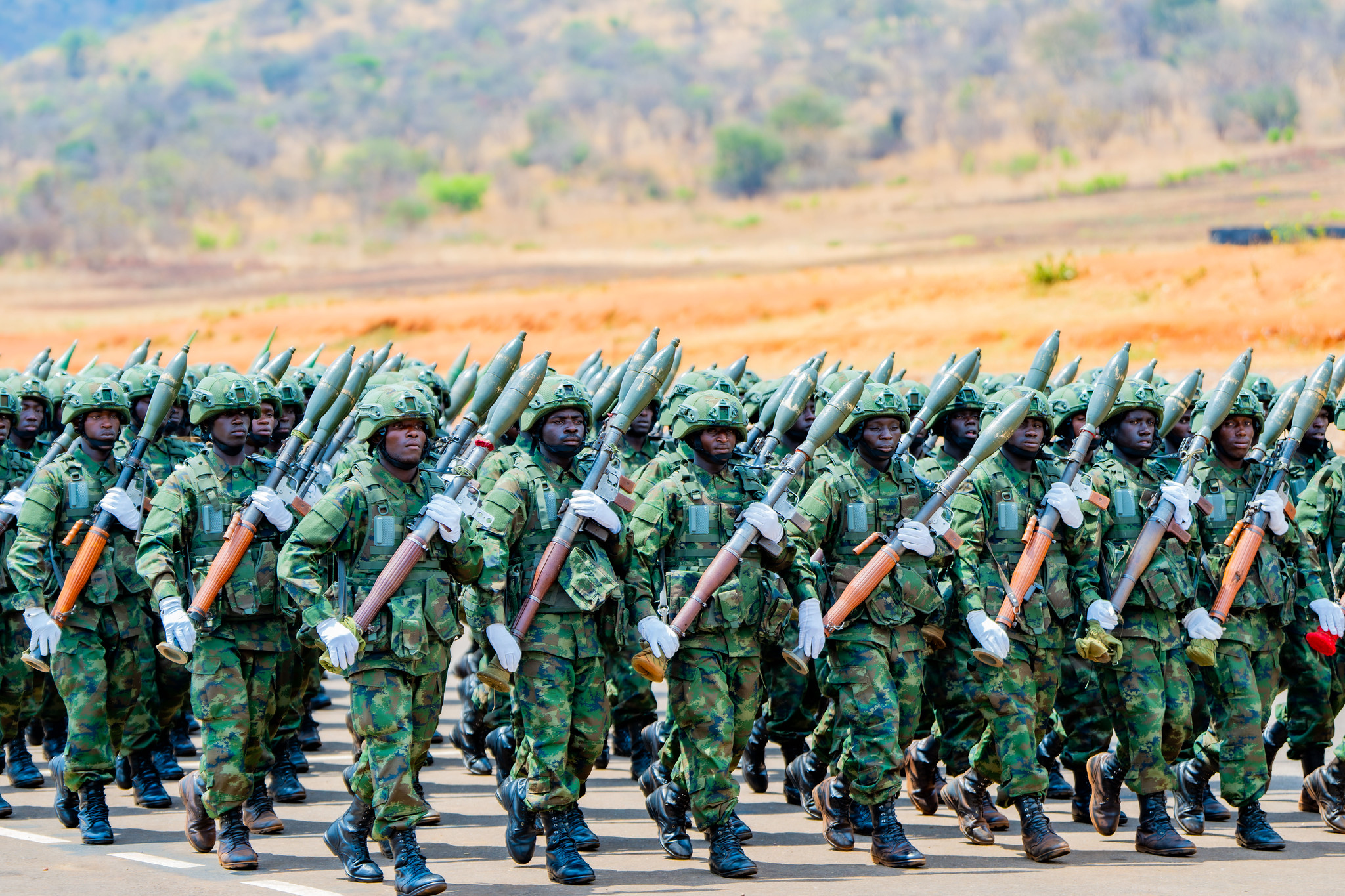 Abanyarwanda bizera umutekano, byagera kuri serivisi bakigunga: Ubushakashatsi 