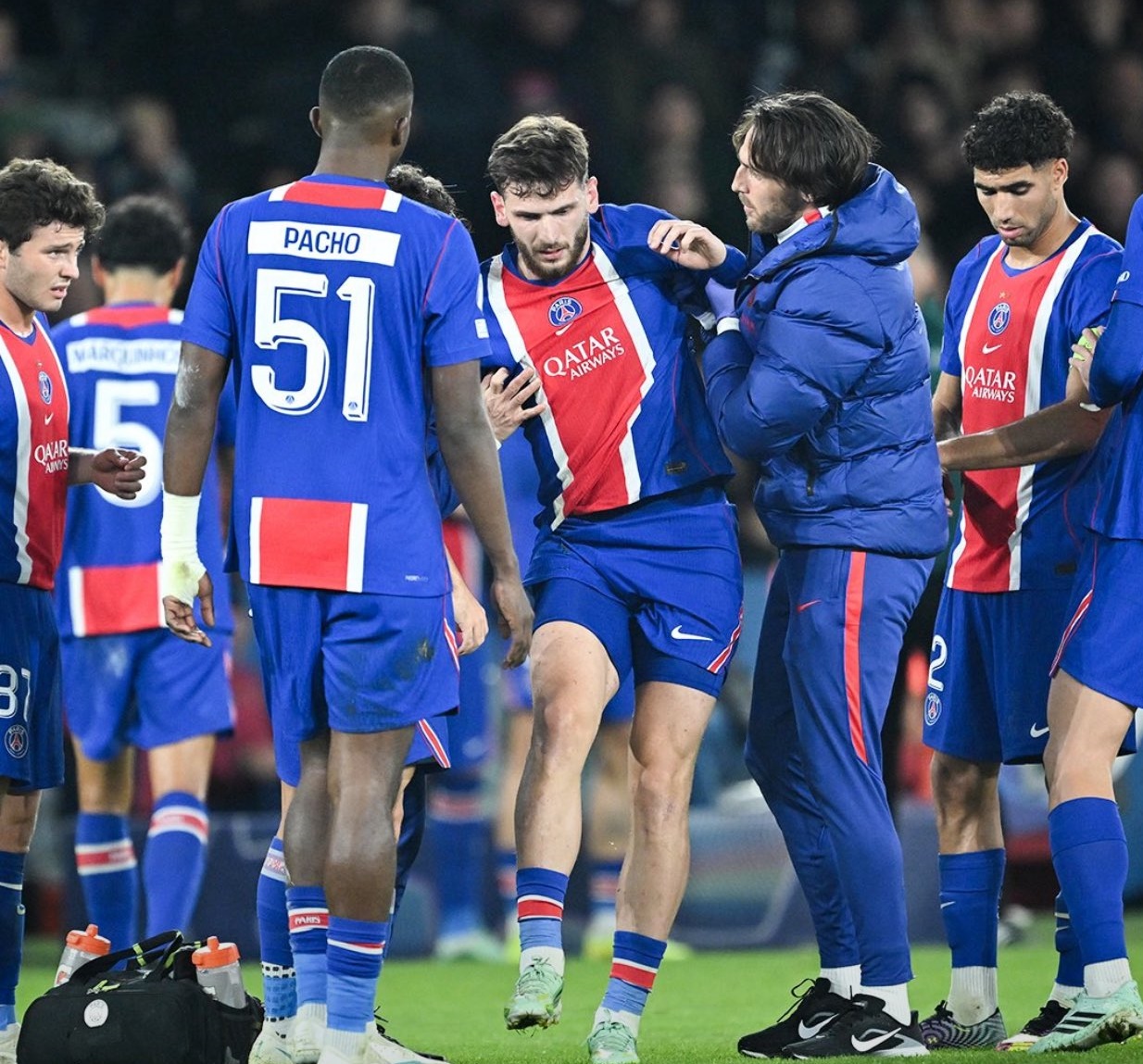 Khvicha Kvaratskhelia wa Paris Saint-Germain ashobora kumara umwaka adakina