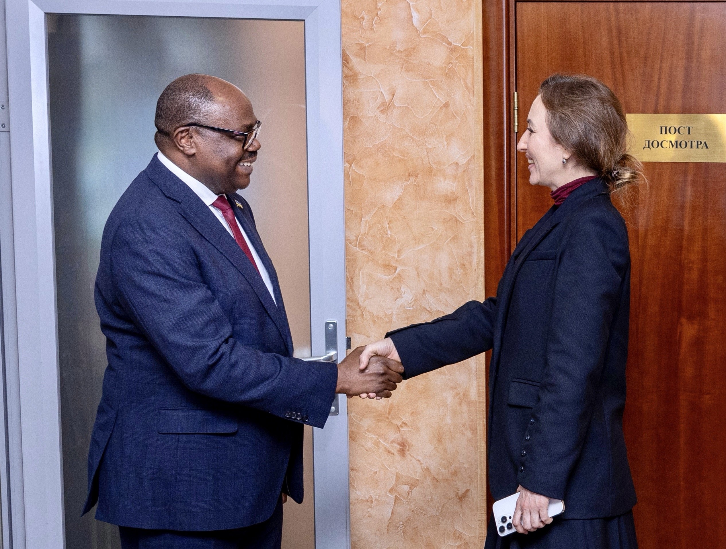 Minisitiri w’Intebe azahagararira Perezida Kagame mu nama y’u Burusiya na Afurika