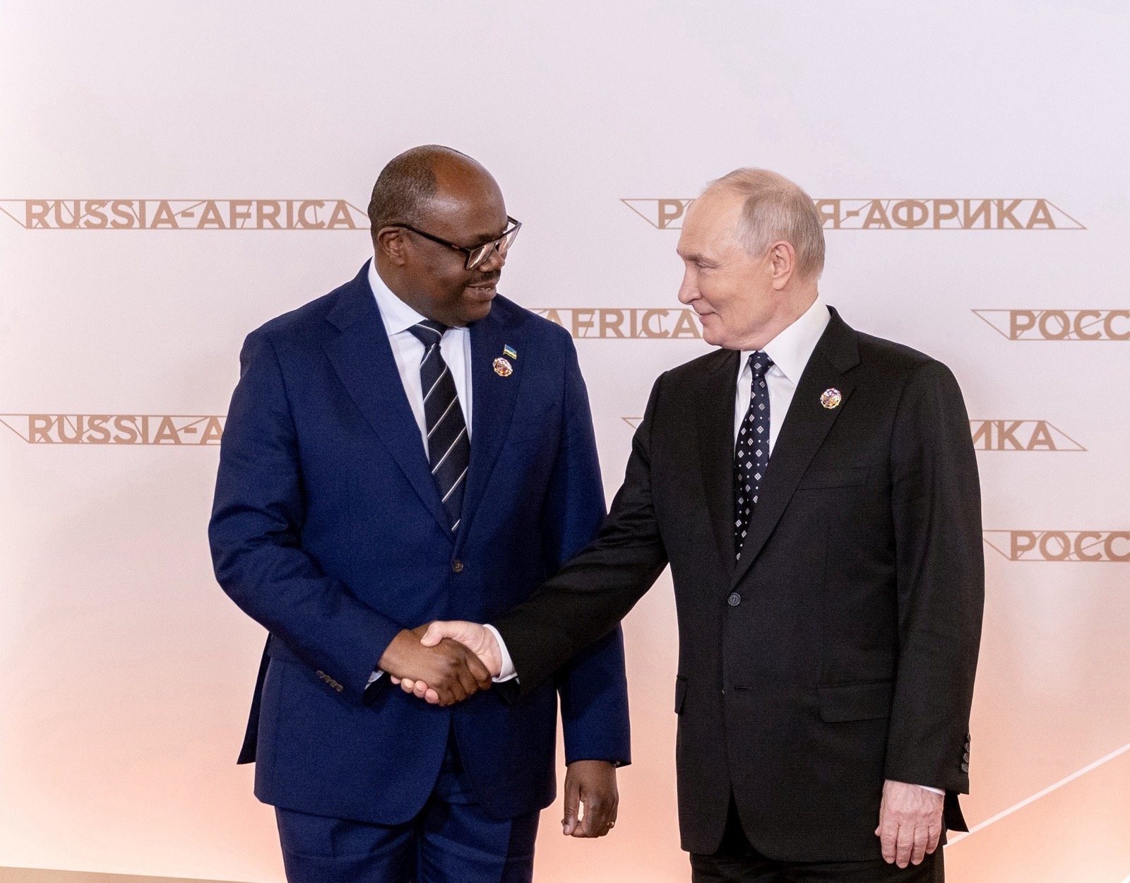 Minisitiri w’Intebe Nsengiyumva mu bayobozi ba Afurika bakiriwe na Putin