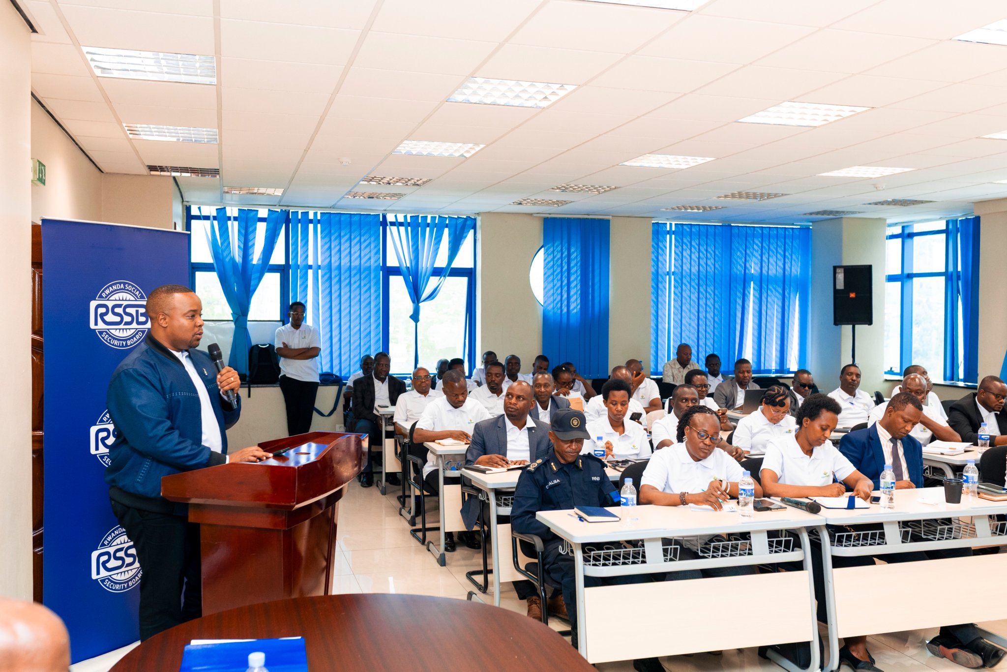 Intara y’Iburengerazuba ihangayikishijwe n’abarenga ibihumbi 856 batarishyura Mituweli
