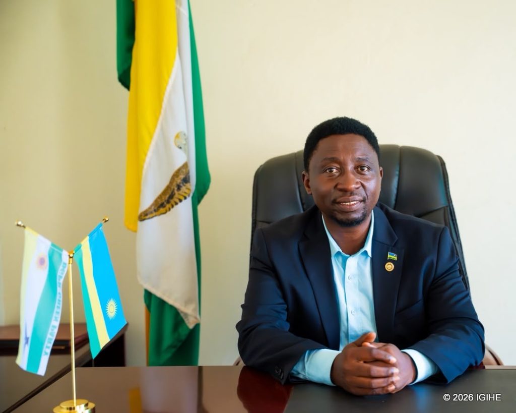 Ingorane mu gutangira ‘opposition’, amategeko yishimira n’ayo yagizemo uruhare: Ikiganiro na Dr. Frank Habineza