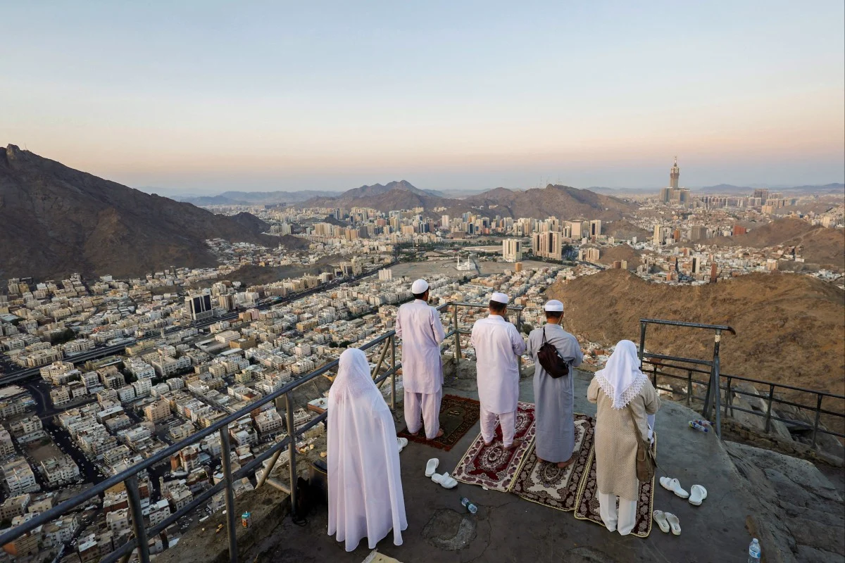 Arabie Saudite yishe abanyamahanga babiri bazira imyitwarire idahwitse mu Musigiti