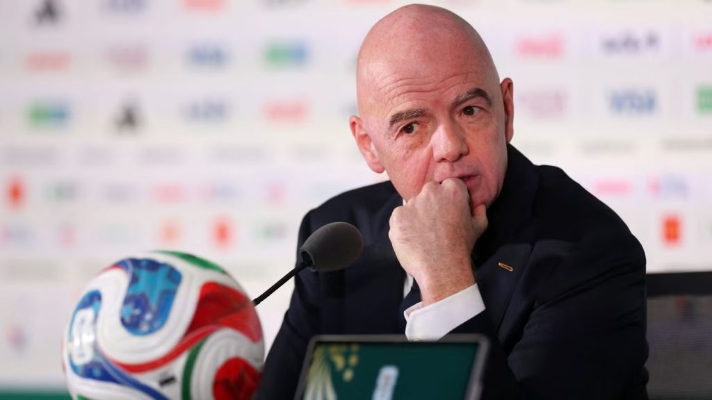 Infantino ntakozwa ibyo kwegura ku buyobozi bwa FIFA